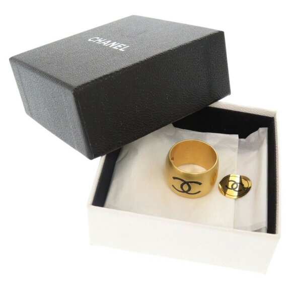 CHANEL Black Logo Ring - Picture 3 of 7